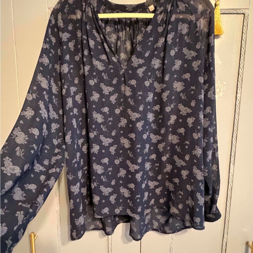 Vince Women's Navy Floral Long-Sleeve Blouse
